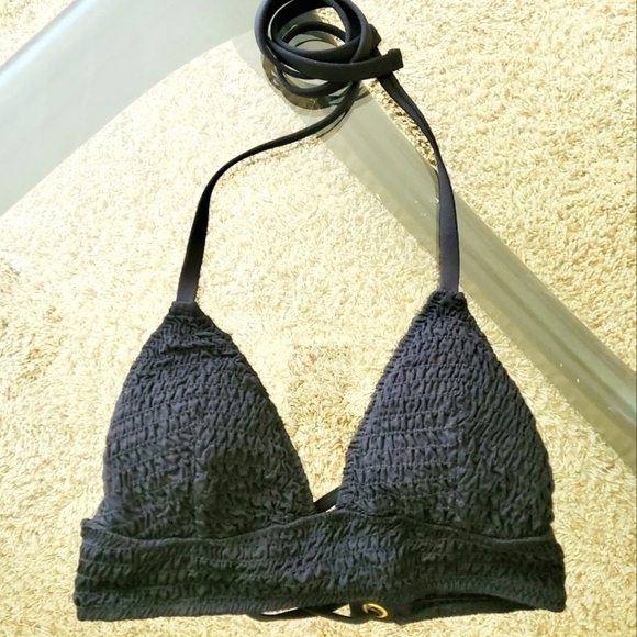 BECCA | Black Triangle Halter - Picture 1 of 5